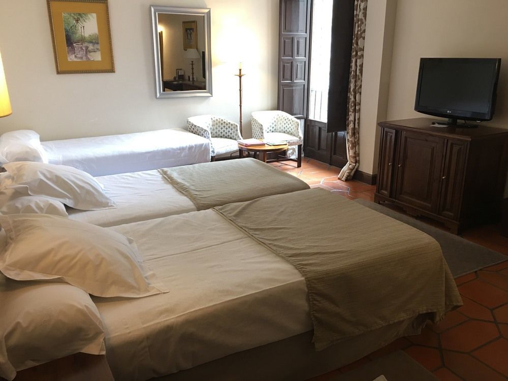 Parador De Ávila Екстериор снимка